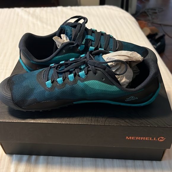 Merrell women’s shoes - Picture 2 of 4